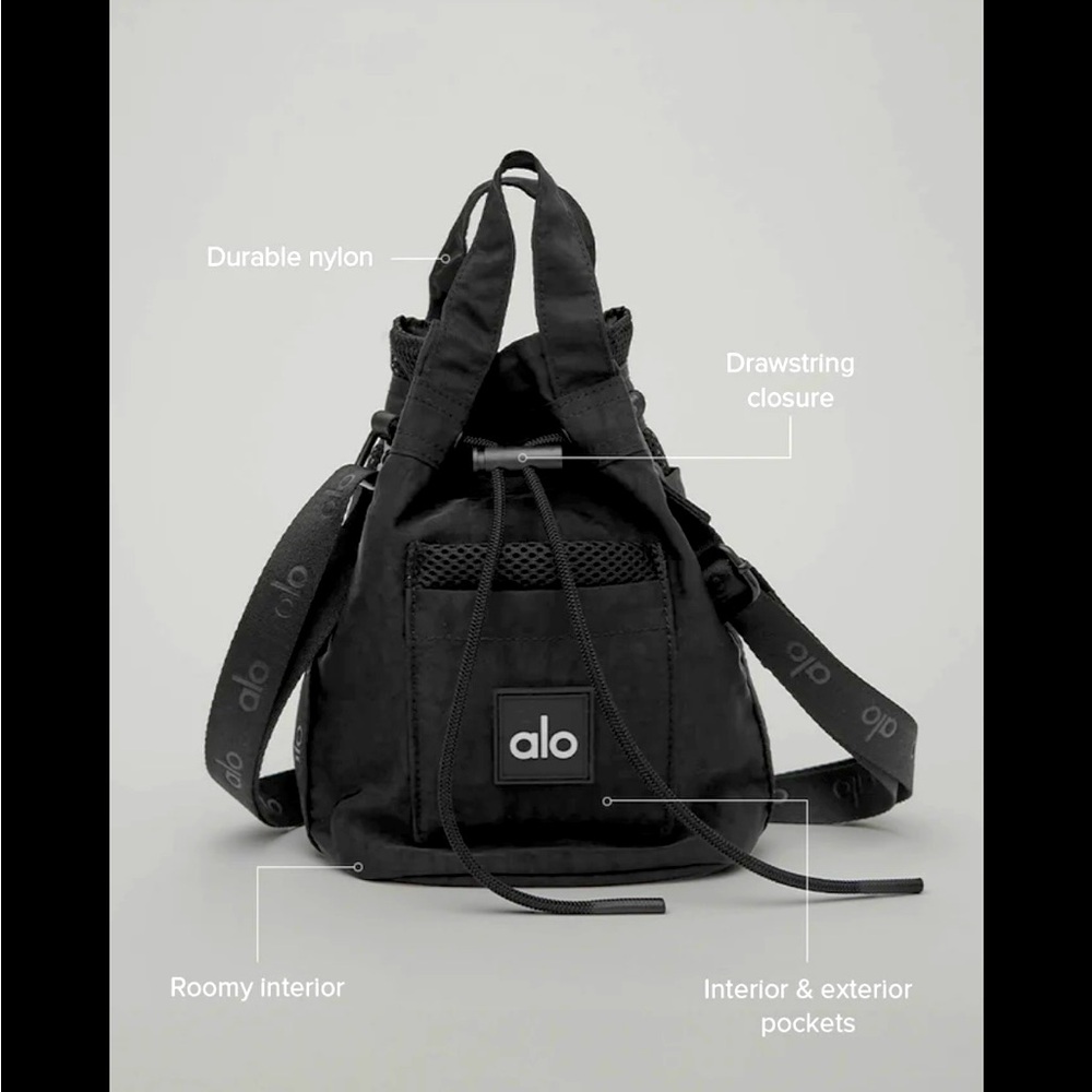 Alo Yoga Cross Body Bucket Bag in Black